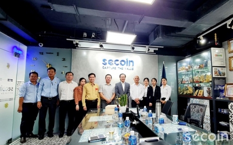 Secoin is pleased to welcome the District Committee - People's Committee of Binh Thanh District to visit and celebrate new year